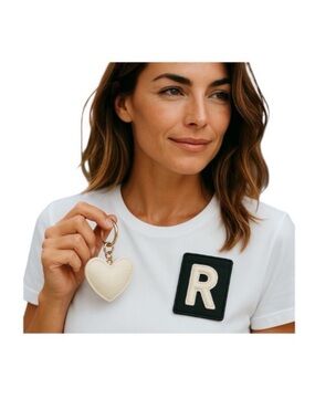 Time and Tru Black and Cream R Key Ring And Adhesive Phone Card Holder